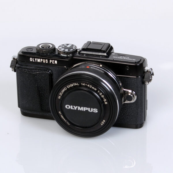 Olymus Pen Lite E-PL7 + 14-42 PZ