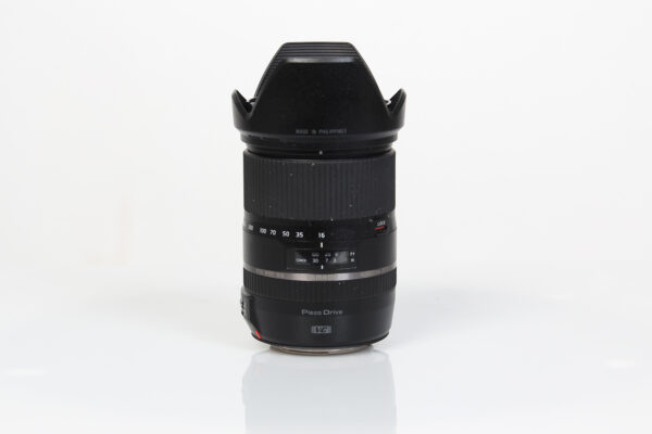 Tamron 16-300mm f/3.5- 6.3 ( Canon EF )