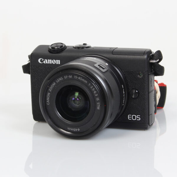 Canon EOS M200 + EF-M 15-45mm f/3.5-6.3 IS STM