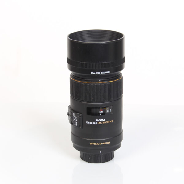 Sigma 105mm f/2.8 DG Macro HSM