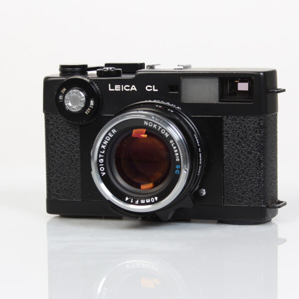Leica CL + Voightländer Nocton 40mm f/1.4mm