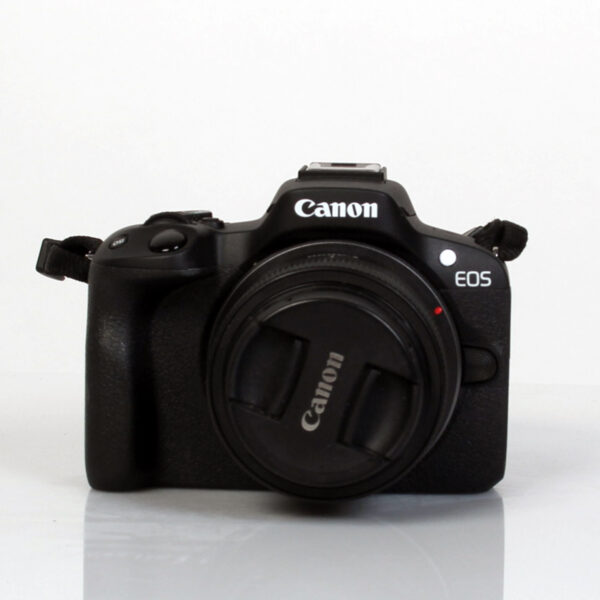 Canon EOS R50 + RF-S 18-45mm f4.5-6.3 IS STM KIT