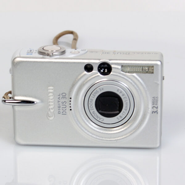 Canon IXUS 30