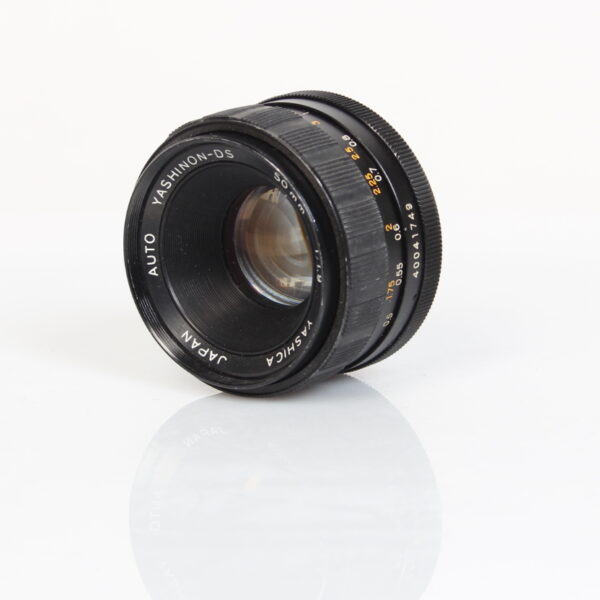 Yashinon - DS 50mm f/1.9 (M42)
