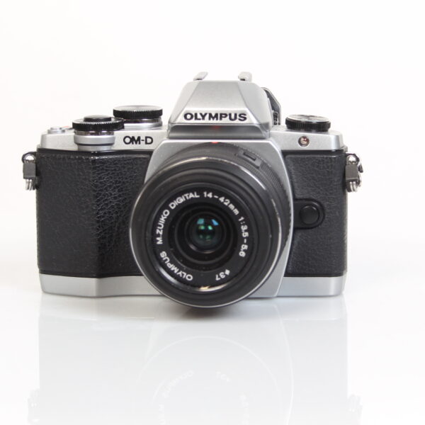 Olympus E-M10 + Olympus Zukio Digital 14-42mm f/3.5-5.6 kit lens