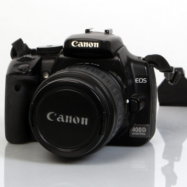 Canon EOS 400D + 18-55mm